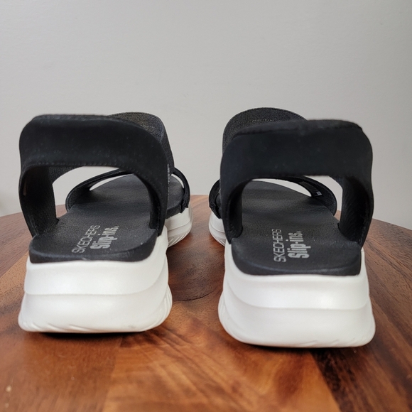 Skechers Slip-ins Sandals Women's Easy Entry Comfy Black and White - Picture 4 of 11